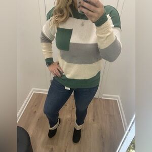 NWT green white gray beige colorblock sweater size large